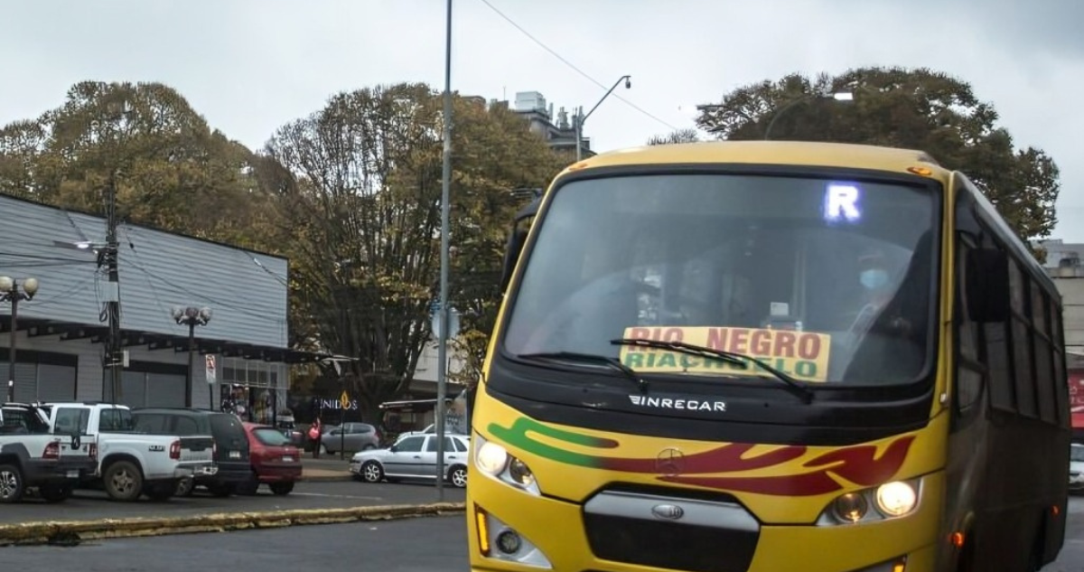 Recorte fiscal golpeará transporte en Los Lagos: oposición lamenta falta de rechazo político al ajuste
