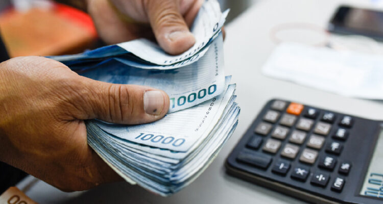 Remuneraciones reales continúan anotando alzas y en marzo suman 37 meses en racha según el INE