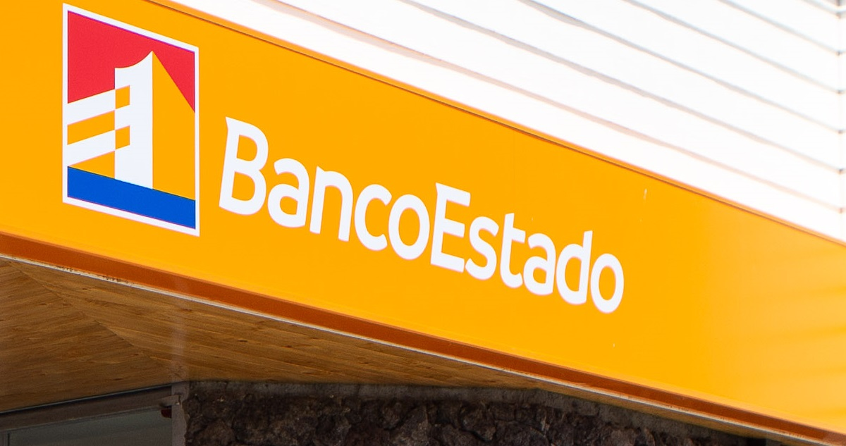 Simularon desmayo y una bomba: tres detenidos por intentar robo simultáneo en 3 sucursales BancoEstado