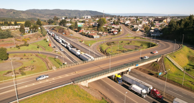 https://media.biobiochile.cl/wp-content/uploads/2026/05/ruta-5-sur-750x400.png