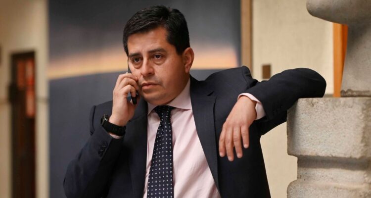 Senador Araya (PPD) se abre a apoyar megarreforma y dice que puede ser beneficiosa si hay negociación