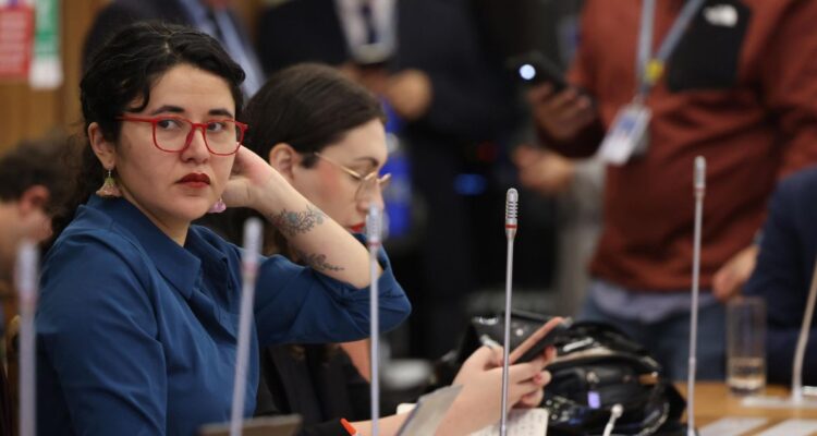 “No conocemos ningún avance”: PC responde a Kast y pide no confundir movilización social con violencia