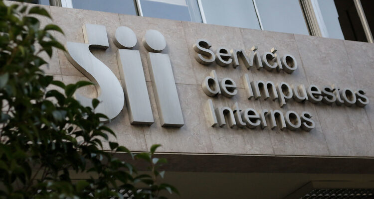 Aliexpress lidera aportes: SII recaudó más de $85 mil millones desde el IVA a compras en el extranjero