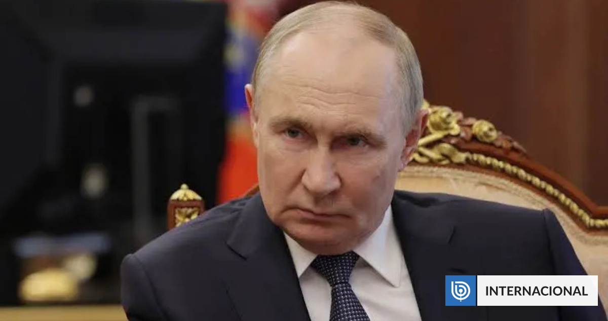Putin enfrenta críticas y sugiere que dron que impactó contra edificio en Rumania pudo ser ucraniano