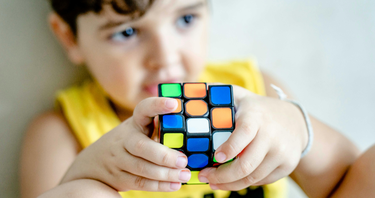 Foto de un niño para ilustrar nota sobre el TDAH