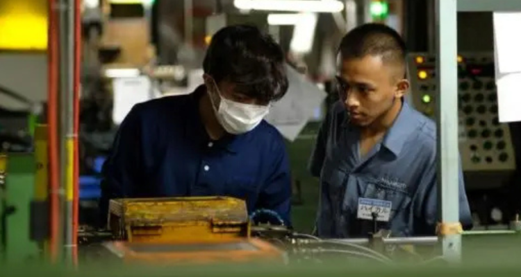Región de Japón lanza programa para recompensar a quienes delaten negoccios que empleen a extranjeros
