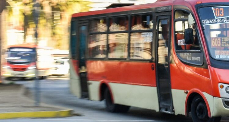 Deponen paro de transporte público en la región de Valparaíso