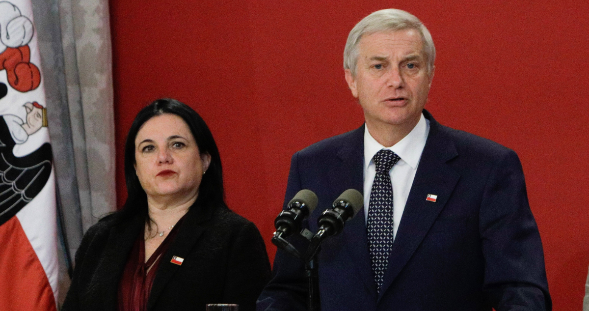 Tras anuncio de interpelación parlamentaria Steinert afirma que siempre ha recibido respaldo de Kast