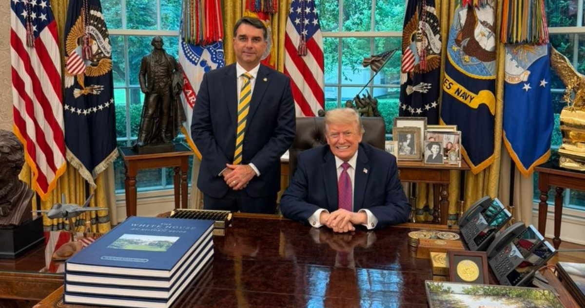 Flavio Bolsonaro y Trump
