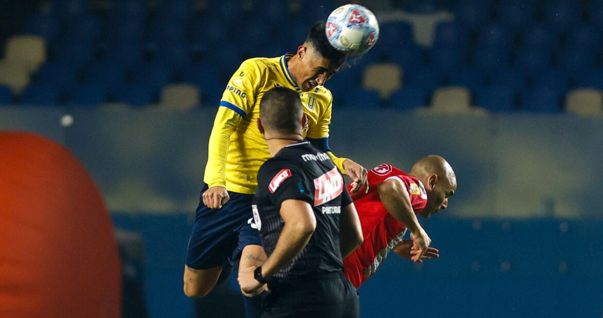 UdeC y Unión La Calerase midieron en el Ester Roa por La Liga de Primera