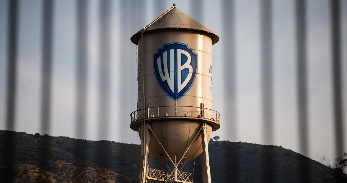 Warner Bros reporta pérdidas por millonarios gastos de fusión con Paramount y pago de multa a Netflix