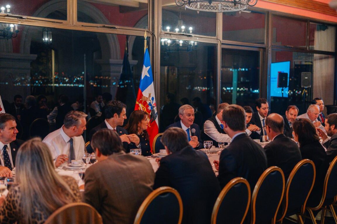 Con más de 30 diputados: Presidente Kast se reúne con Republicanos en Palacio de Cerro Castillo