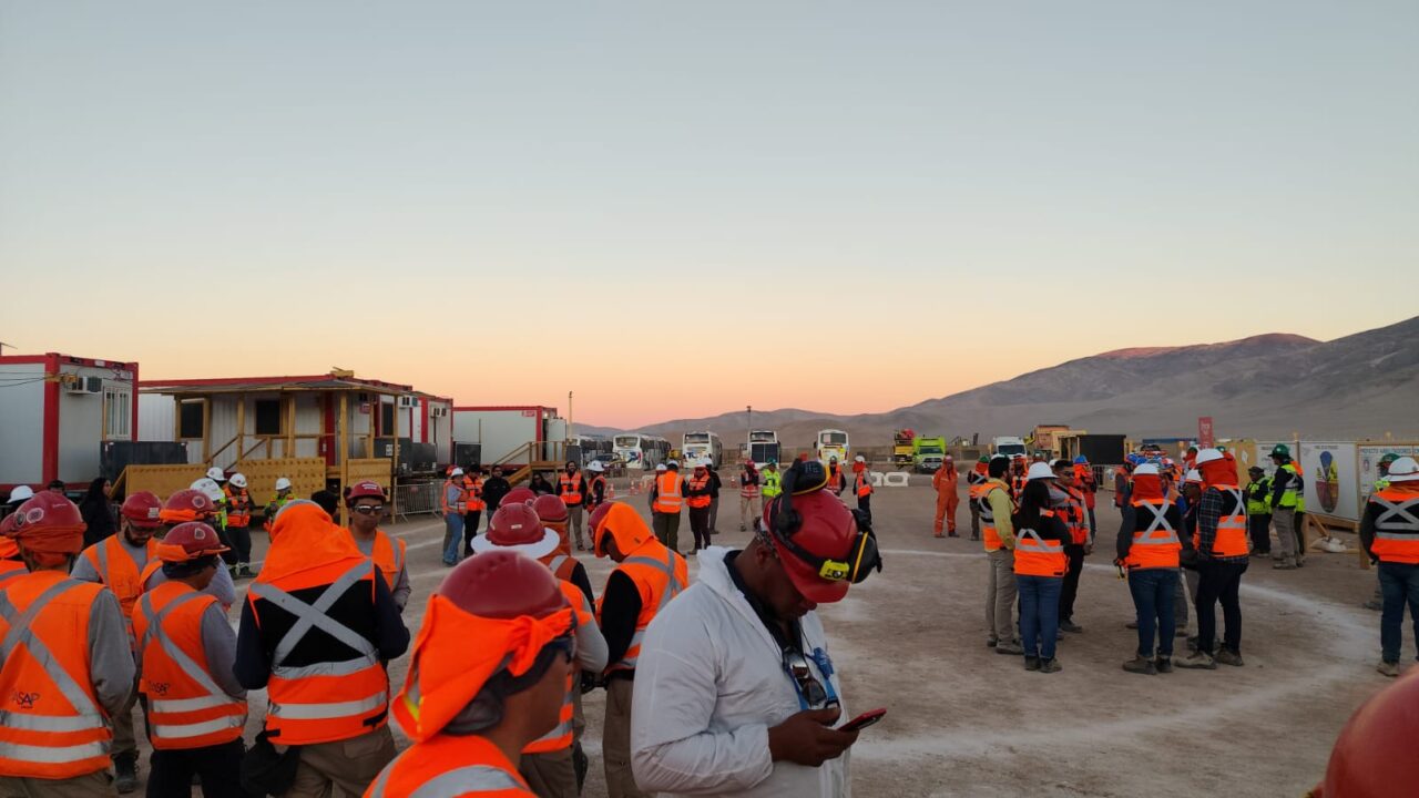 Trabajadores de Minera Zaldívar evacuados tras sismo en el Norte Grande