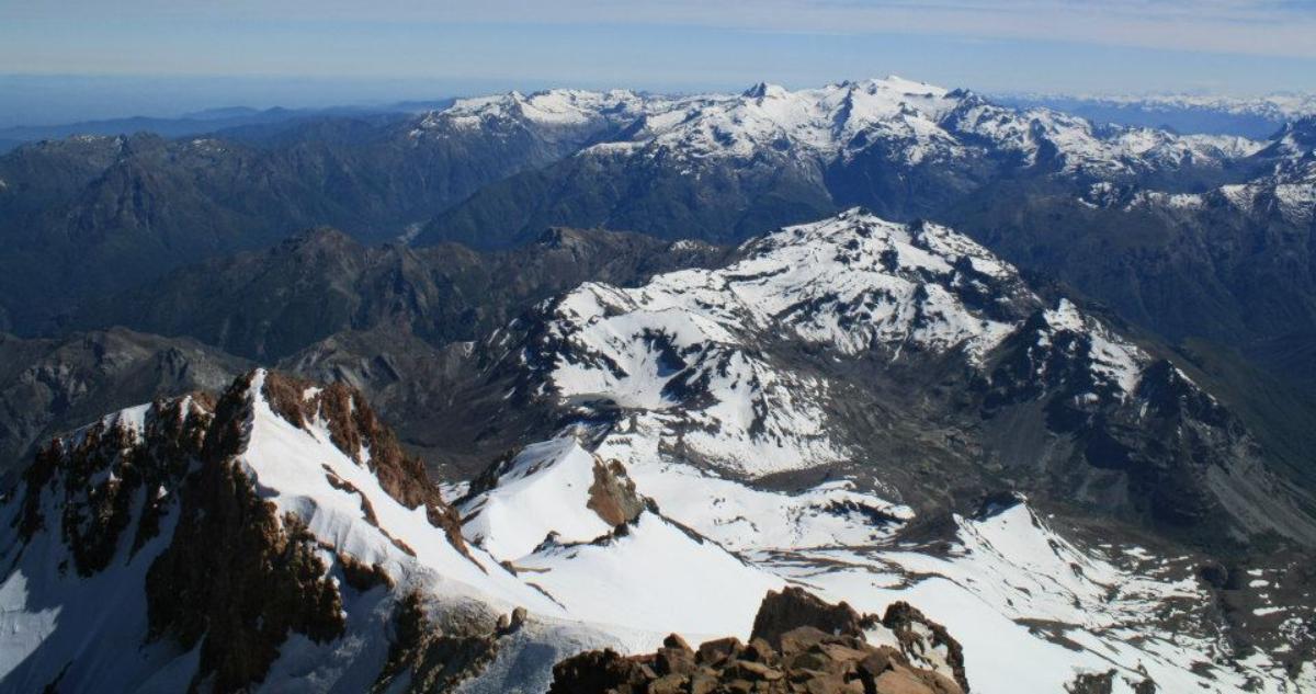 Sernageomin eleva a Amarilla alerta en volcán Nevado de Longaví por aumento de actividad sísmica