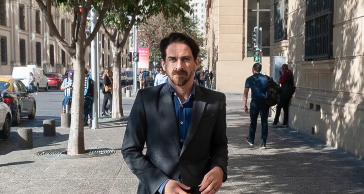 “Protección del empleo en Chile”: Winter y proyecto que prohíbe subcontratar call centers extranjeros