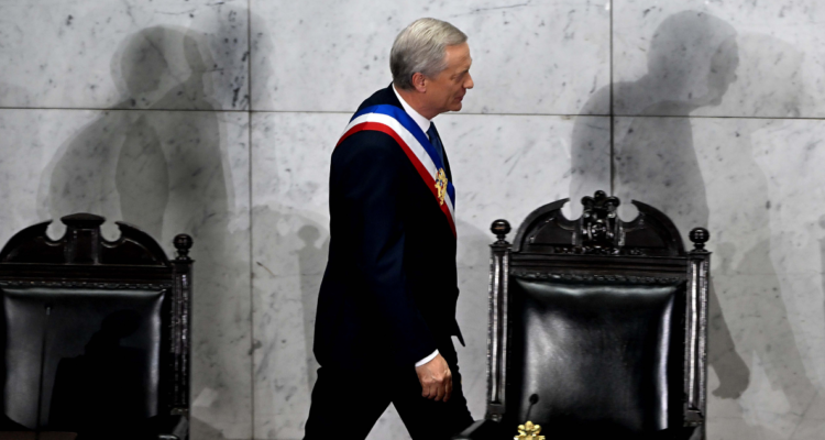 37% evalúa positivamente Cuenta Pública y 70% apoya crear Registro de Vándalos, según Panel Ciudadano