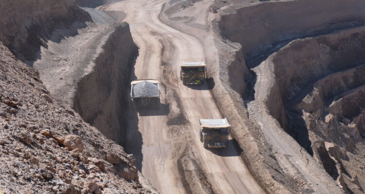 Proyecto Minero: Gobierno llama a no quedarse sin yacimientos por solo priorizar recaudación fiscal