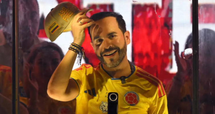 Abelardo de la Espriella no podrá la camiseta de Colombia en público