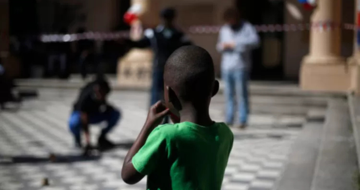 Alcalde de Temuco asegura que ya ubicaron a 32 de 38 niños haitianos y apunta a fallas en datos