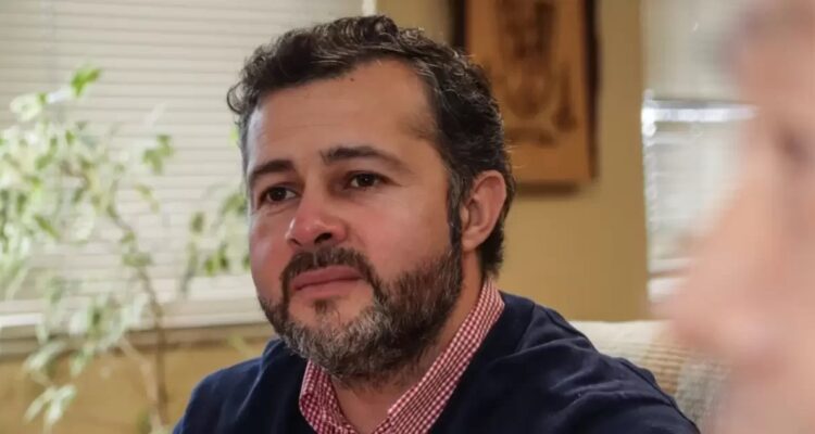 https://media.biobiochile.cl/wp-content/uploads/2026/06/alcalde-melipeuco-querella-exadministradora-municipal-750x400.jpg