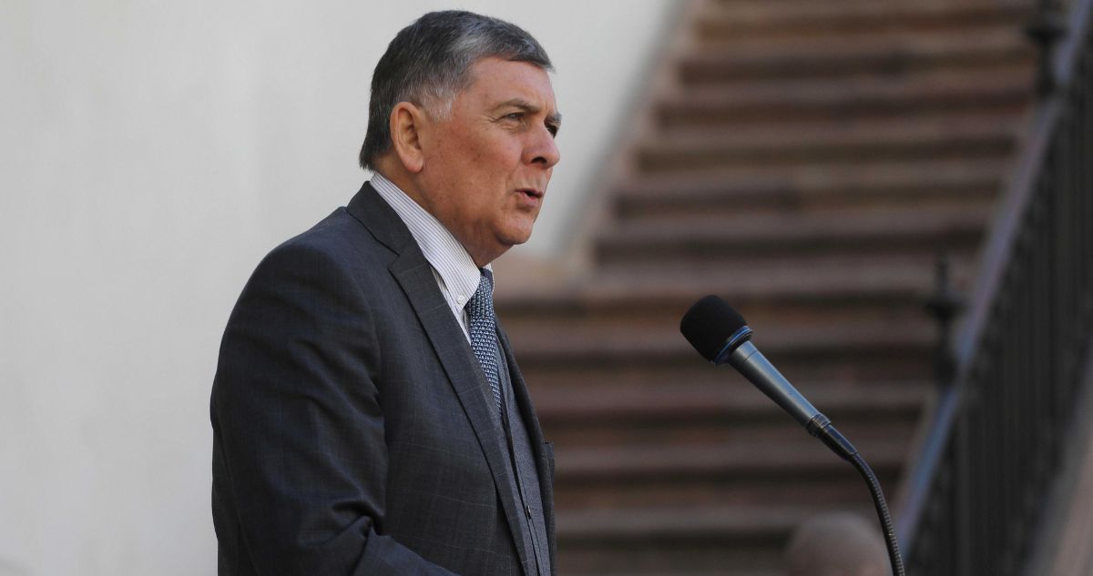Gobierno llama al orden al oficialismo y pide que conversación sea interna y no por los medios
