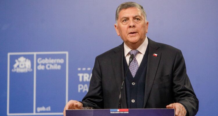 Alvarado responde a Boric por embargo a deudores y le recuerda promesa de condonar el CAE