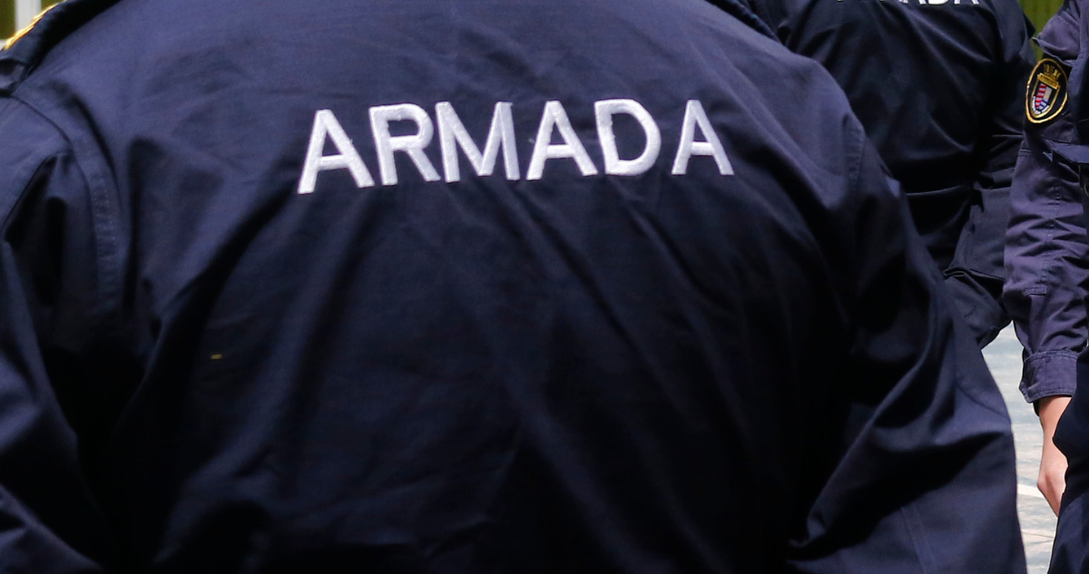4 años de cárcel a sargento de Armada que violó a funcionaria de menor grado tras “rito de promoción”