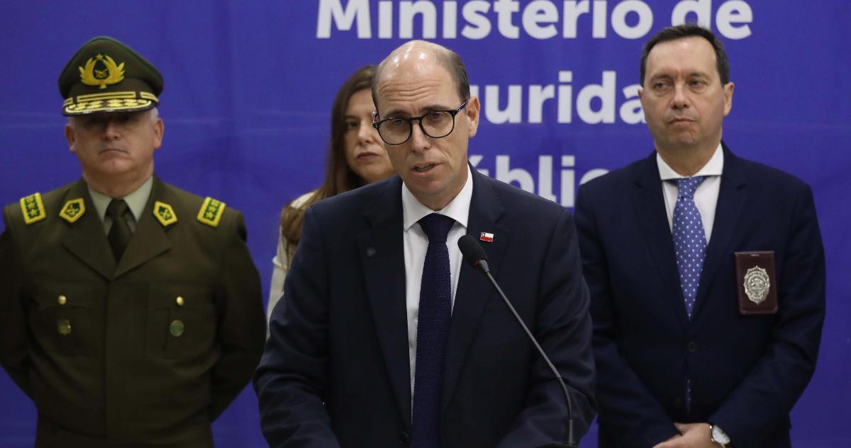 Arrau releva baja en homicidios y otros delitos y confirma urgencia a proyectos para proteger policías