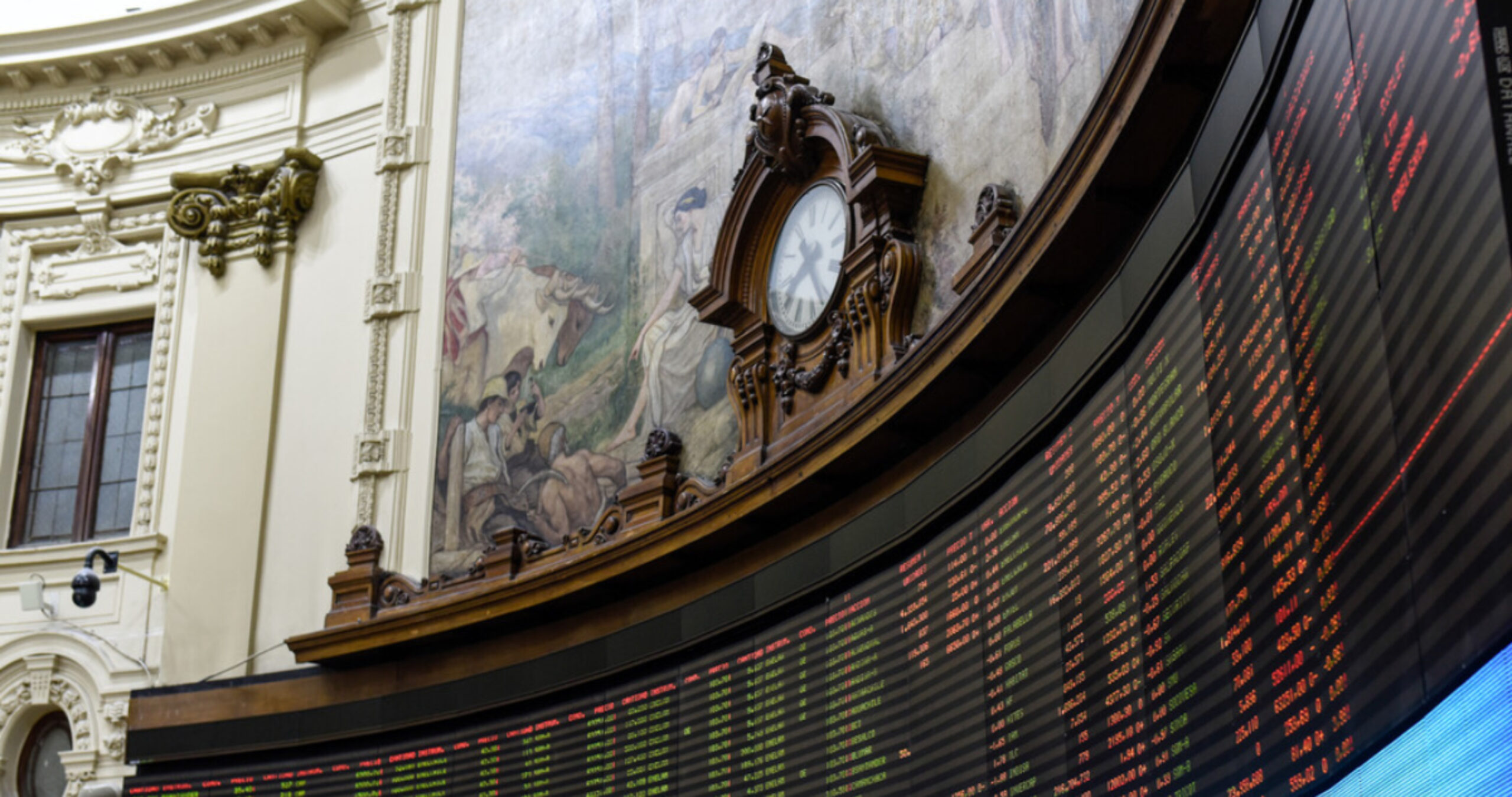 Bolsa de Santiago se recupera y el IPSA logra ganancias semanales ante luces de acuerdo EEUU e Irán