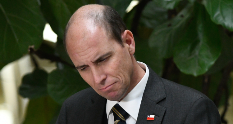 Ministro Arrau sufrió robo avaluado en $6 millones en uno de sus predios en Ñiquén