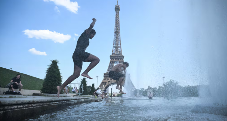 Calor extremo llega a 40 grados en ciudades de Francia y deja víctimas: niños murieron dentro de auto