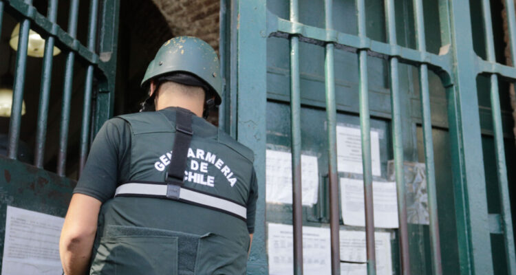 Parlamentarios oficialistas emplazan al Gobierno por criticado cierre de cárcel de Chanco