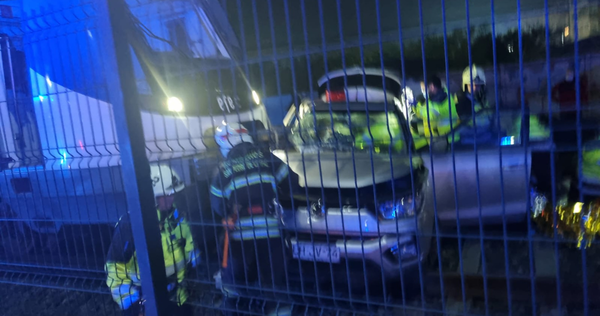 Choque entre Biotren y automóvil dejó a una persona en riesgo vital en San Pedro de la Paz