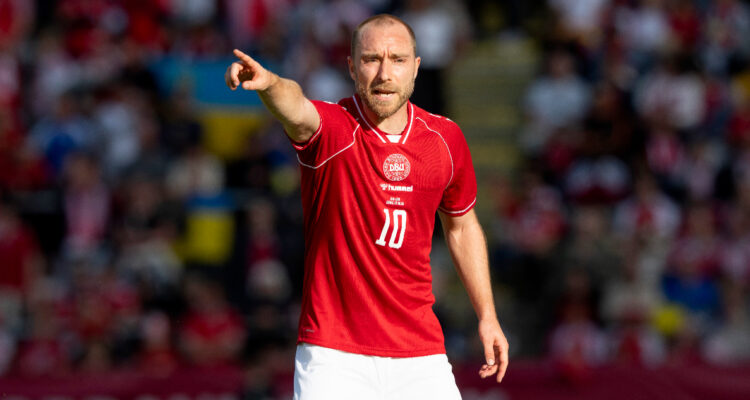 Christian Eriksen en el Dinamarca Ucrania|
