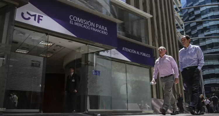 Ley Fintec: CMF cancela inscripción a 17 prestadores de servicios financieros por incumplir exigencias