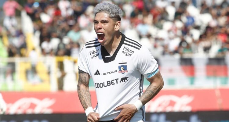 Carlos Palacios, de momento, no retornará a Colo Colo.