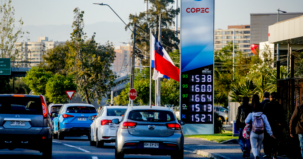 Gobierno anticipa baja del precio de los combustibles ante el acuerdo de paz entre EEUU e Irán