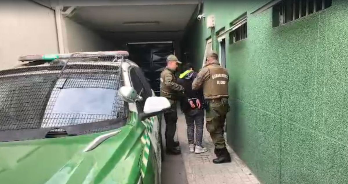 Decretan prisión preventiva para hombre que dejó en riesgo vital a hija de su expareja en Melipilla