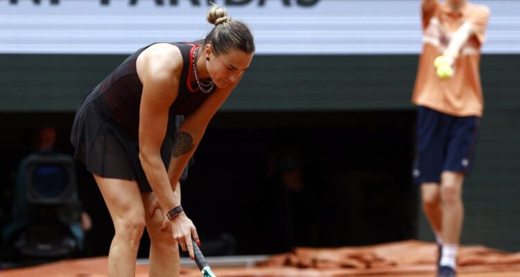Aryna Sabalenka se mostró desconsolada tras paliza en Roland Garros.