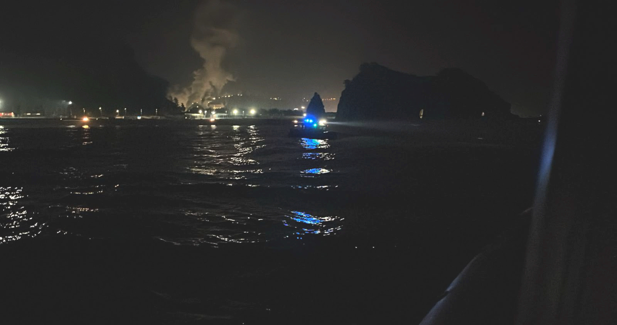 Despliegan amplia búsqueda de pescador que cayó al agua en desembocadura del río Maule en Constitución