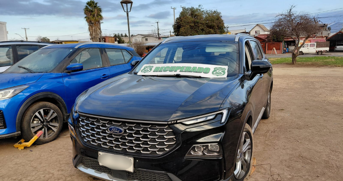 Detienen a sujetos que robaron vehículo y posteriormente intentaron chocar a Carabineros en la RM