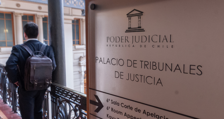 Suprema endurece respuesta por viajes con licencias médicas y revisará casos ya cerrados