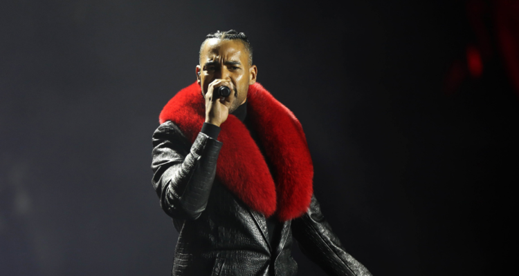 Don Omar en concierto en referencia a la historia de “My Space”