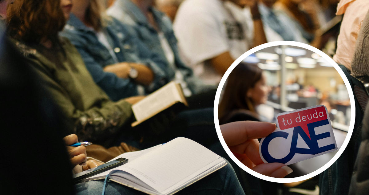 Estudiantes. Y foto de la TGR muestra una lámina que dice “Tu deuda CAE”