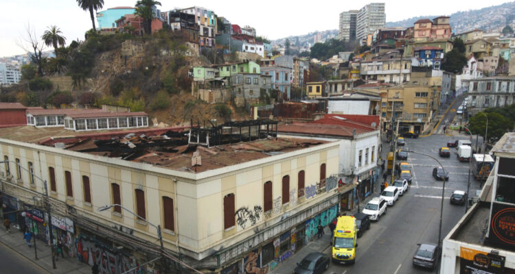 El declive de la joya del Pacífico: industria, patrimonio y orden público se derrumban en Valparaíso