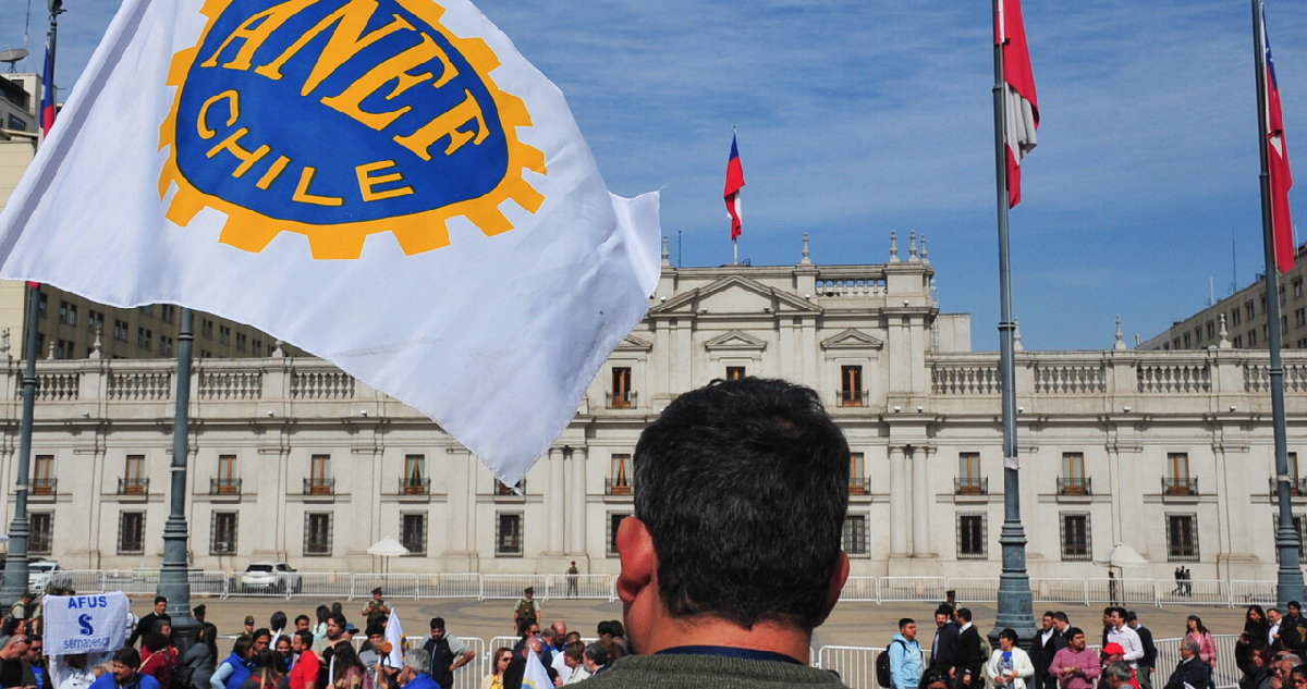 El empleo público crece varios pasos por delante del privado: expertos llaman a implementar reformas