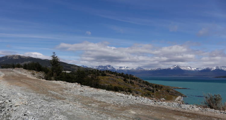 Camino Yendegaia en la isla grande de Tierra de Fuego
