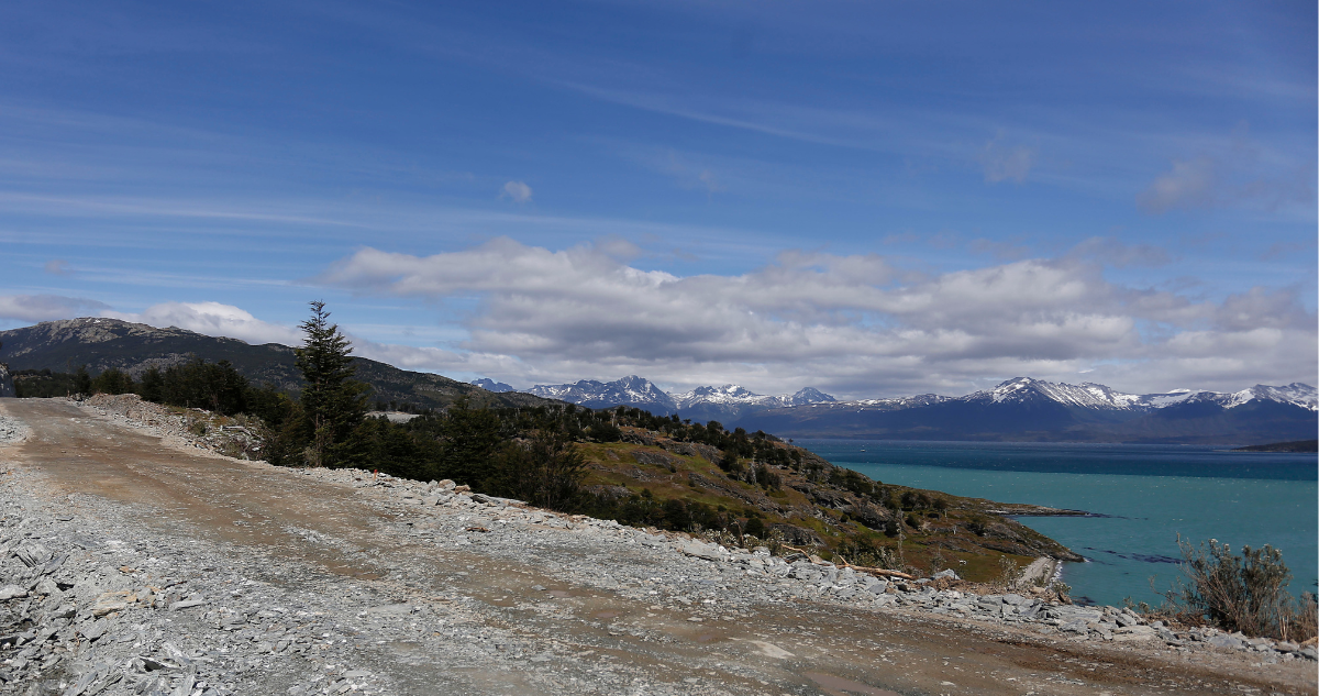 Camino Yendegaia en la isla grande de Tierra de Fuego