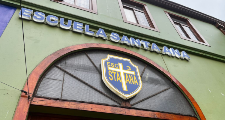 Ante seguidilla de incivilidades: comunidad de Escuela Santa Ana de Valparaíso exige mayor seguridad