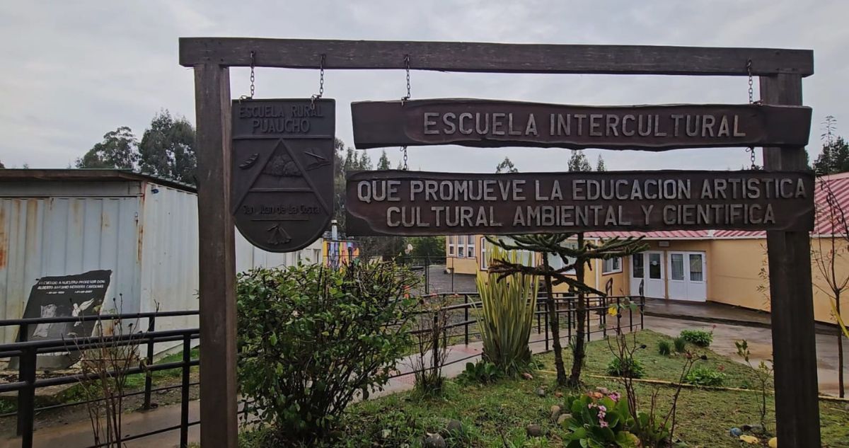 Denuncian hacinamiento en escuela de San Juan de la Costa: alberga 186 alumnos y fue diseñada para 60